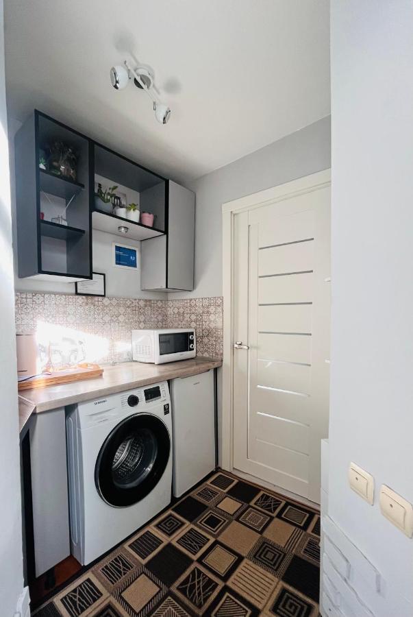 Iren Smart Apartment Лвив Екстериор снимка