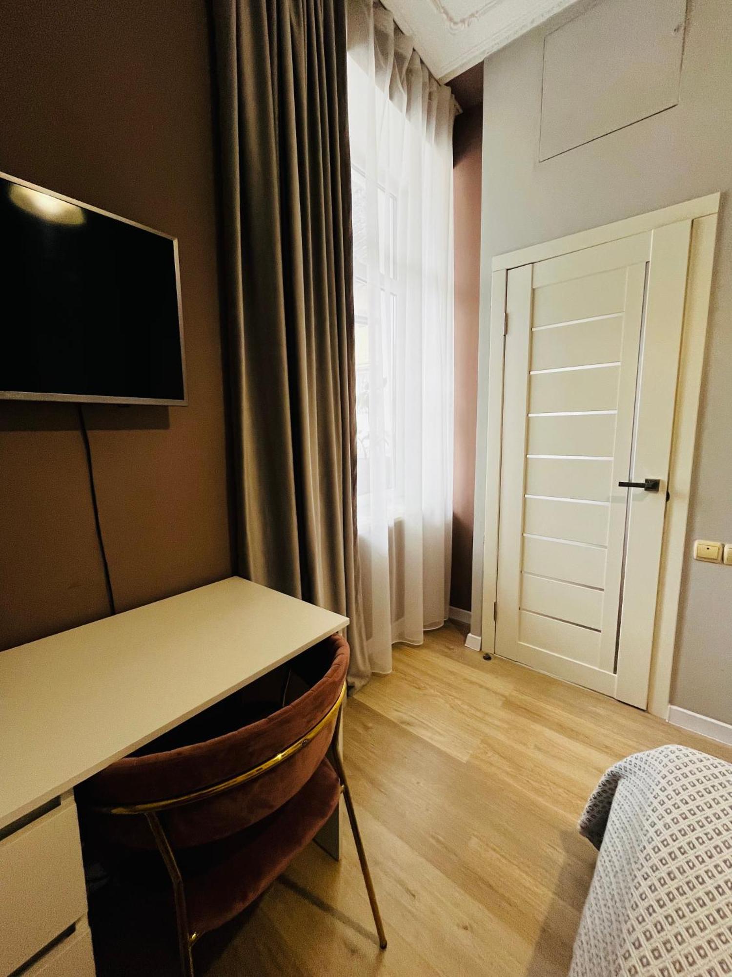 Iren Smart Apartment Лвив Екстериор снимка