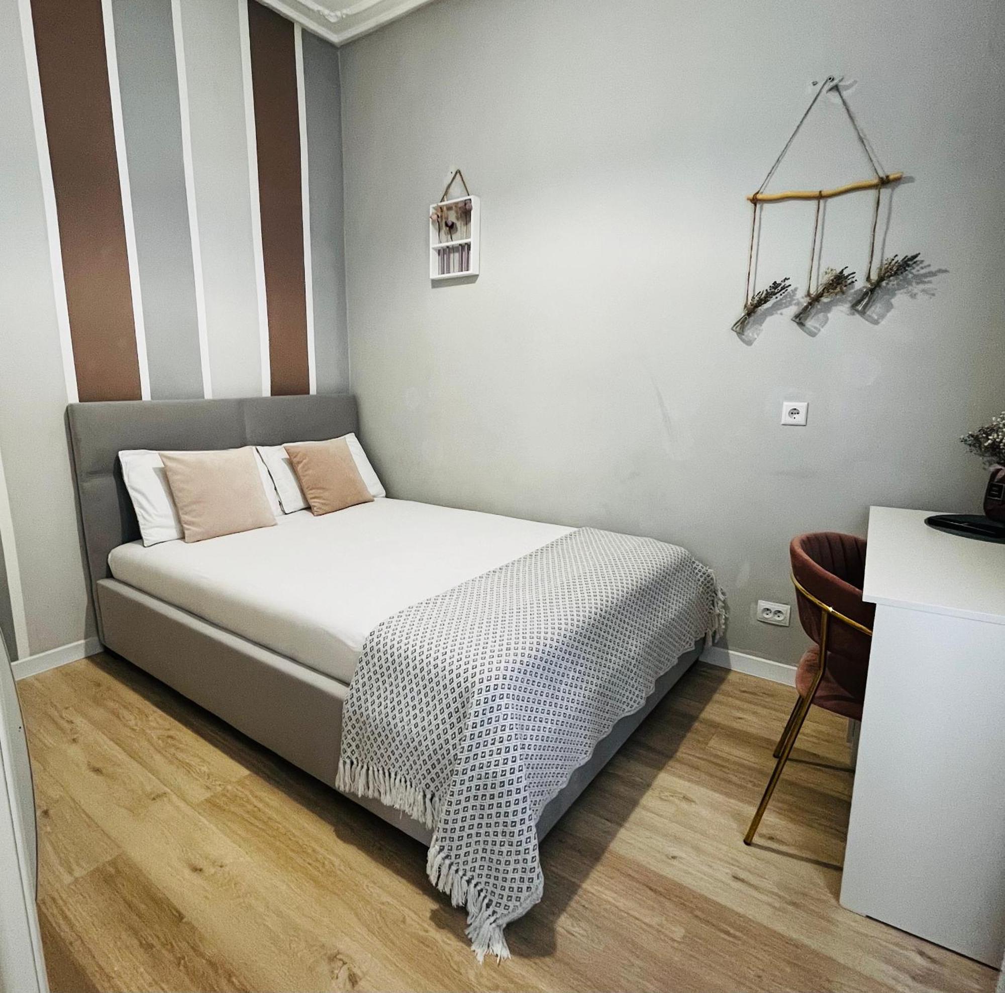 Iren Smart Apartment Лвив Екстериор снимка